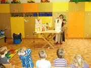 Radujme se, veselme se - divadlo ve školce